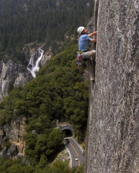 Richard leading the second pitch of Reeds Direct. 5.9 with bonus pump