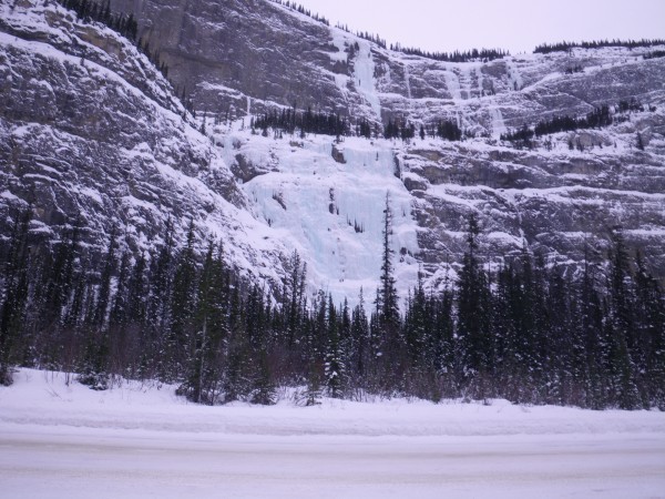 The Weeping Wall, on the Icefields Parkway -- oh yeah !