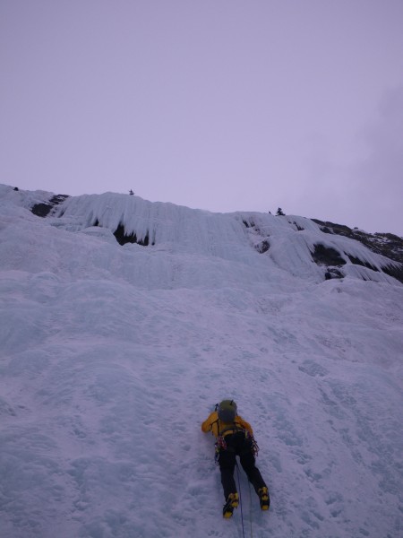 Steve on first pitch of Weeping Wall, center &#40;WI5&#41;