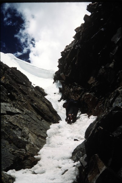 Charlie nearing the top of the couloir.