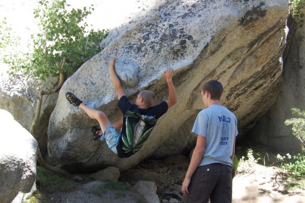 Roadside Boulders Tenaya West