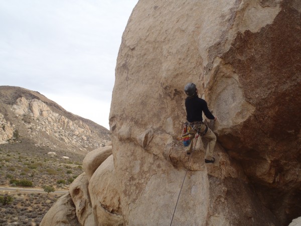 Tom Ogden bolt clippin' in the Hall of Horrors area, J-Tree.