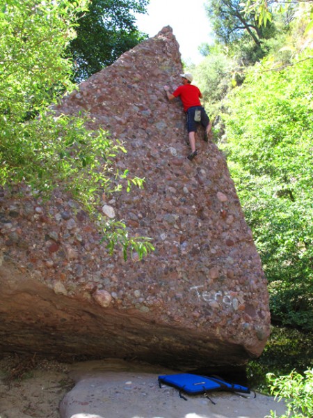 the Classic Purple Pyramid Arete.