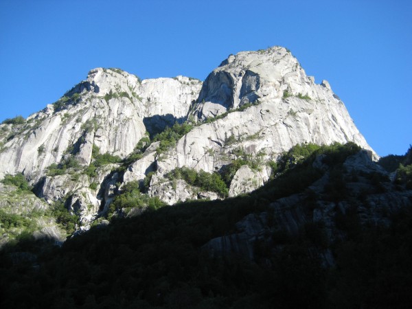 The "Asteroidi" wall with the classic route "Ozeano Irrazionale" on th...